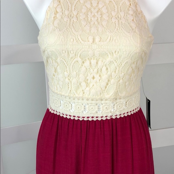 Junior’s Maxi Dress in Berry - Picture 4 of 8